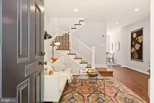329 17th St SE, Washington, DC 20003 - Photo 5