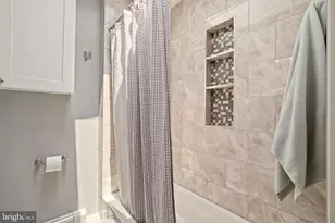 329 17th St SE, Washington, DC 20003 - Photo 25