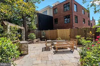 418 7th Street SE #302, Washington, DC 20003 - Photo 11