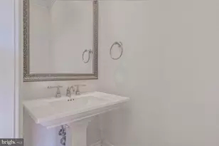 1935 Foxview Circle NW, Washington, DC 20007 - Photo 13