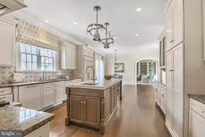 1935 Foxview Circle NW, Washington, DC 20007 - Photo 15