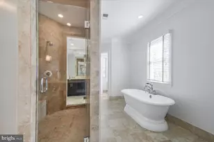 1935 Foxview Circle NW, Washington, DC 20007 - Photo 27