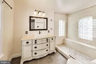 1917 Lincoln Rd NE, Washington, DC 20002 - Photo 15