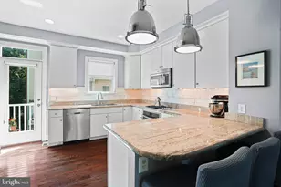 512 Regent Pl NE, Washington, DC 20017 - Photo 9