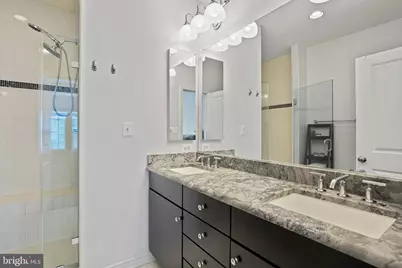 512 Regent Place NE, Washington, DC 20017 - Photo 25