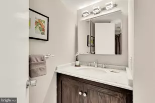 1740 New Hampshire Ave NW, Washington, DC 20009 - Photo 15