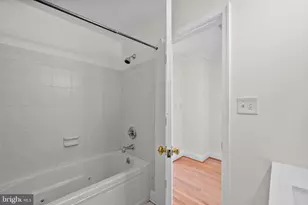 1010 W St NW, Washington, DC 20001 - Photo 21
