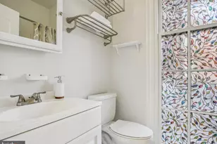 1730 New Hampshire Ave NW, Washington, DC 20009 - Photo 9