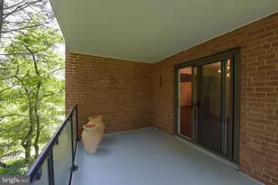 4201 Cathedral Ave NW, Washington, DC 20016 - Photo 15