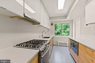 4201 Cathedral Ave NW, Washington, DC 20016 - Photo 11