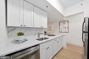 1727 R St NW, Washington, DC 20009 - Photo 11
