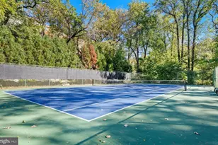 4201 Cathedral Ave NW, Washington, DC 20016 - Photo 37