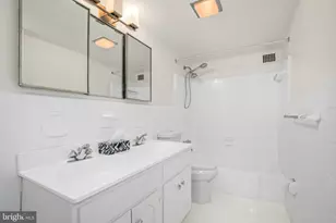 4201 Cathedral Ave NW, Washington, DC 20016 - Photo 29