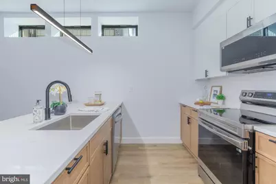 1012 17th Place NE #2, Washington, DC 20002 - Photo 5