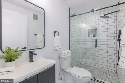1012 17th Place NE #SEVEN, Washington, DC 20002 - Photo 11