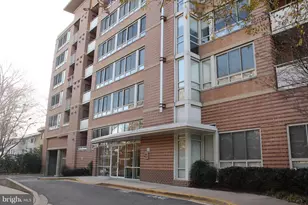 350 G St SW, Washington, DC 20024 - Photo 1