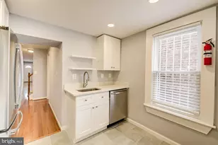 1914 10th St NW, Washington, DC 20001 - Photo 9