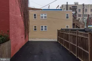 1015 T St NW, Washington, DC 20001 - Photo 25