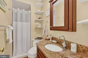 2260 48th St NW, Washington, DC 20007 - Photo 9