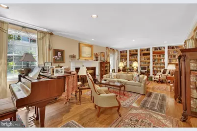 2260 48th Street NW, Washington, DC 20007 - Photo 5