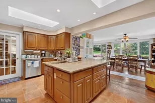 2260 48th St NW, Washington, DC 20007 - Photo 19