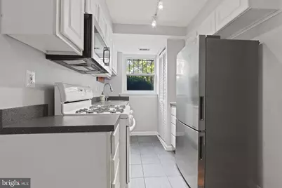 1627 Massachusetts Avenue SE T1 (#B1), Washington, DC 20003 - Photo 11