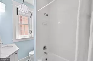 1835 Phelps Pl NW, Washington, DC 20008 - Photo 21