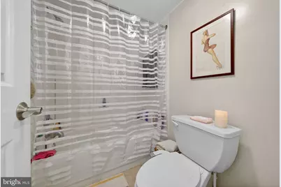 3611 38th Street NW #305, Washington, DC 20016 - Photo 13