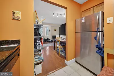 3611 38th Street NW #305, Washington, DC 20016 - Photo 7