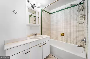 2114 N St NW, Washington, DC 20037 - Photo 23