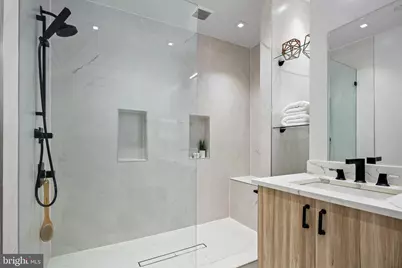 330 16th Street SE #2, Washington, DC 20003 - Photo 21