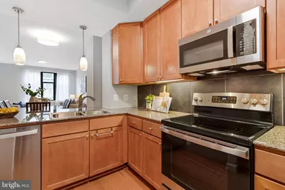 400 Massachusetts Avenue NW #803, Washington, DC 20001 - Photo 11