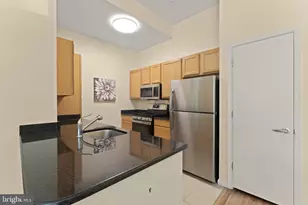 355 I Street SW, Washington, DC 20024 - Photo 5