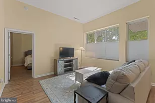 355 I Street SW, Washington, DC 20024 - Photo 9