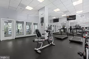 355 I Street SW, Washington, DC 20024 - Photo 27