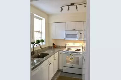 3731 39th Street NW #B200, Washington, DC 20016 - Photo 5