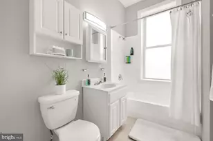1819 1st St NW, Washington, DC 20001 - Photo 23