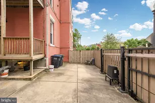 1819 1st St NW, Washington, DC 20001 - Photo 33