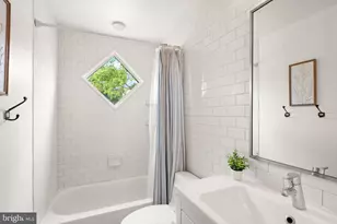 1419 Swann St NW, Washington, DC 20009 - Photo 17