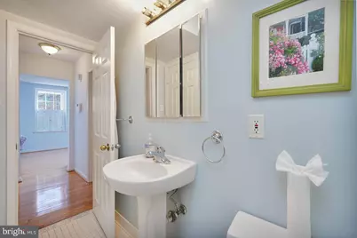 3630 39th Street NW #B530, Washington, DC 20016 - Photo 5