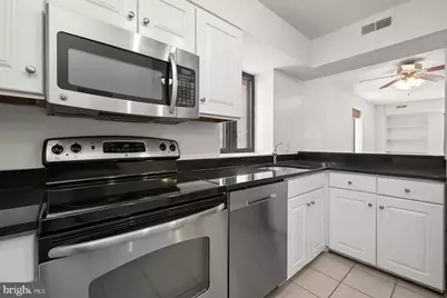 2320 Wisconsin Avenue NW #207, Washington, DC 20007 - Photo 3