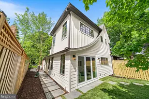 3822 Van Ness St NW, Washington, DC 20016 - Photo 7