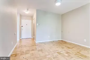 940 25th St NW, Washington, DC 20037 - Photo 5