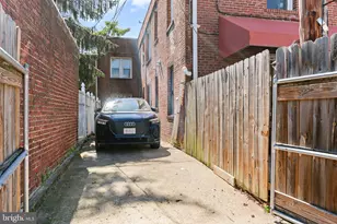 1929 1st St NW, Washington, DC 20001 - Photo 3