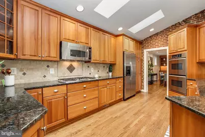 3233 Stephenson Place NW, Washington, DC 20015 - Photo 13