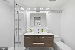 2424 17th St NW, Washington, DC 20009 - Photo 21