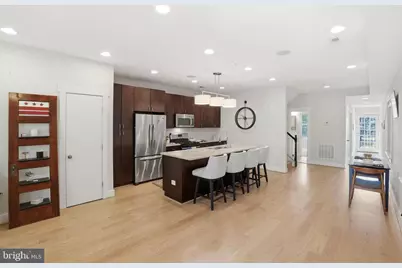 834 Varnum Street NW #2, Washington, DC 20011 - Photo 7