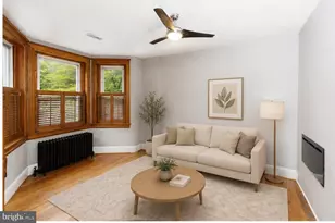 1437 East Capitol St SE, Washington, DC 20003 - Photo 5