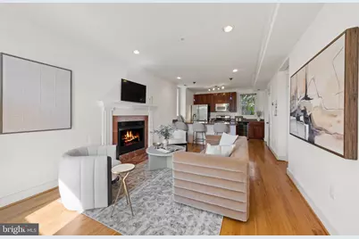19 Logan Circle NW #300, Washington, DC 20005 - Photo 3