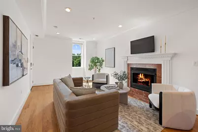 19 Logan Circle NW #300, Washington, DC 20005 - Photo 5